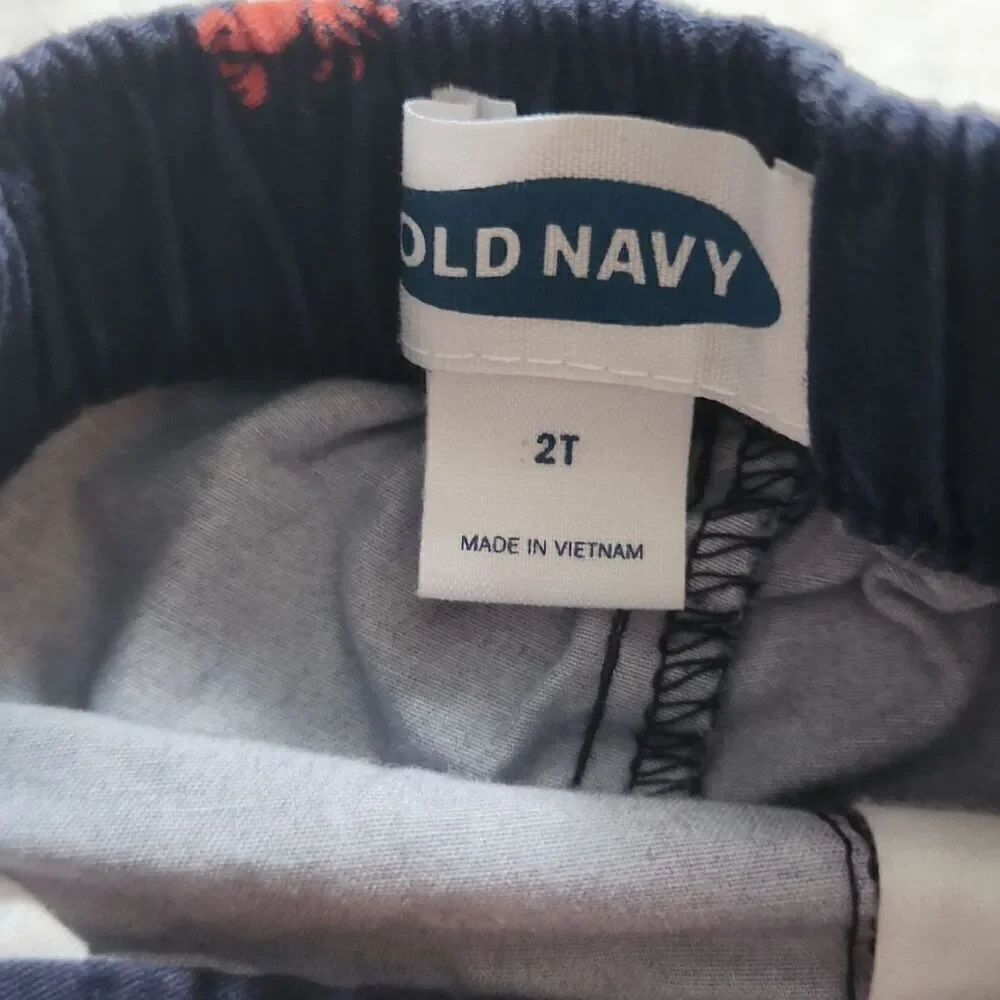 Old Navy Girls Size 2T Navy Red Lobster Print Shorts
